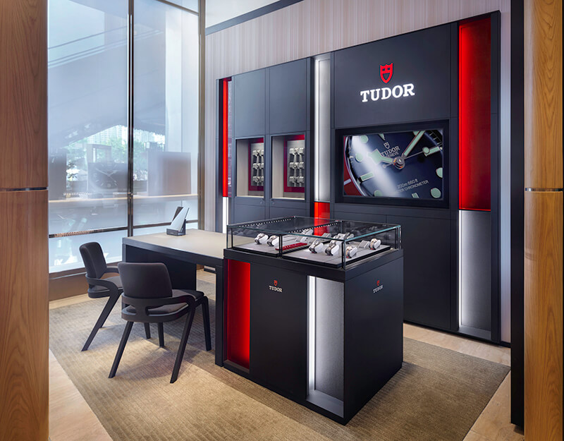 PMT The Hours Glass Iconsiam Boutique