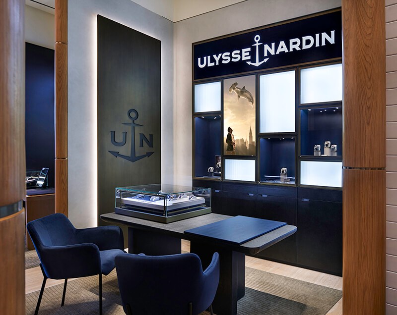 PMT The Hours Glass Iconsiam Boutique